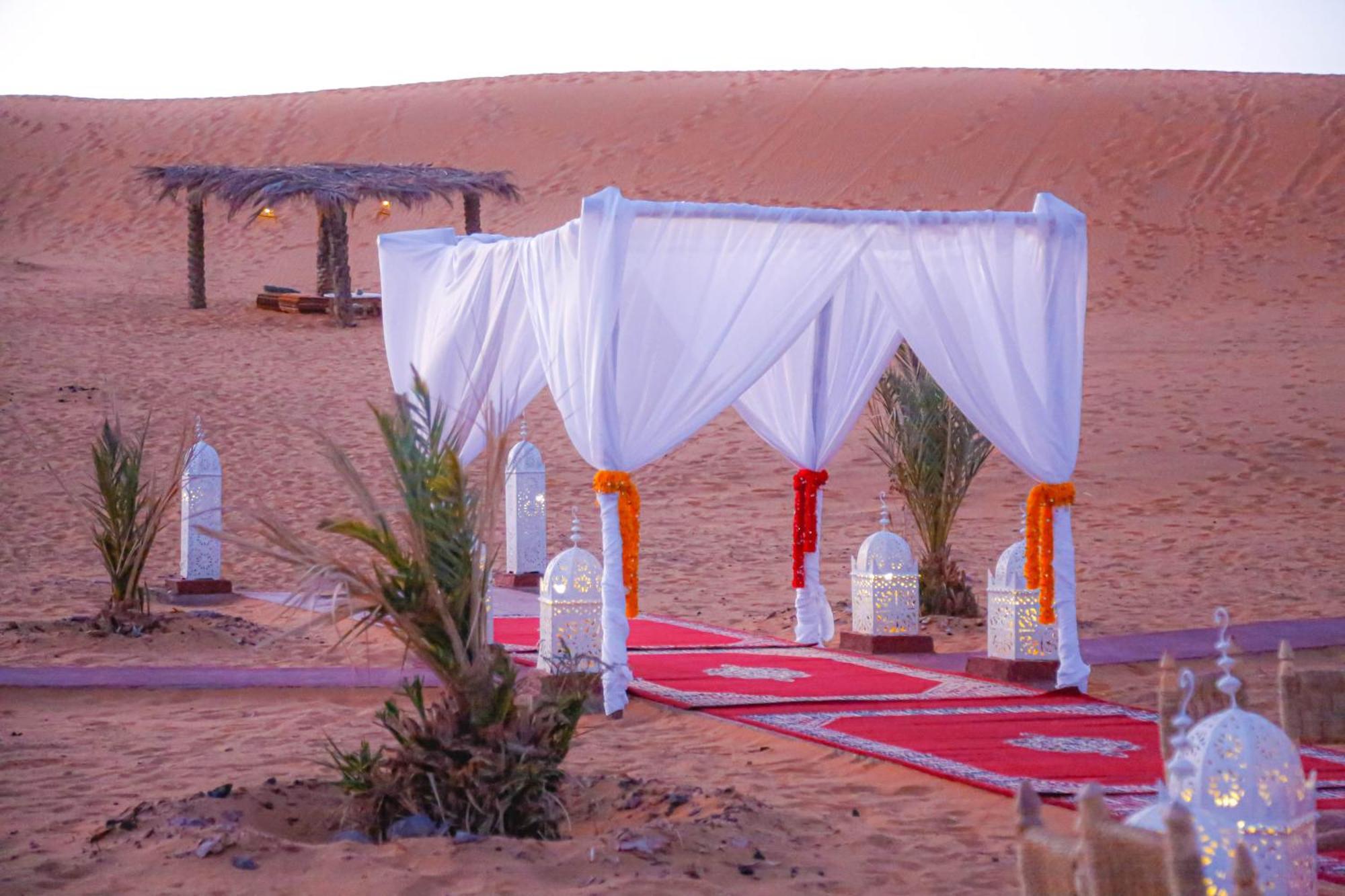 Nizar Luxury Tent Merzouga Bagian luar foto